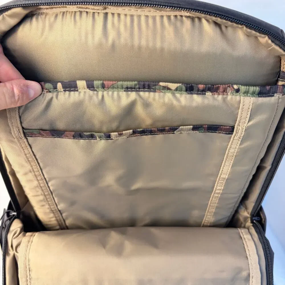NWT Thule Lithos 20L black backpack, laptop/tablet pockets. office, career